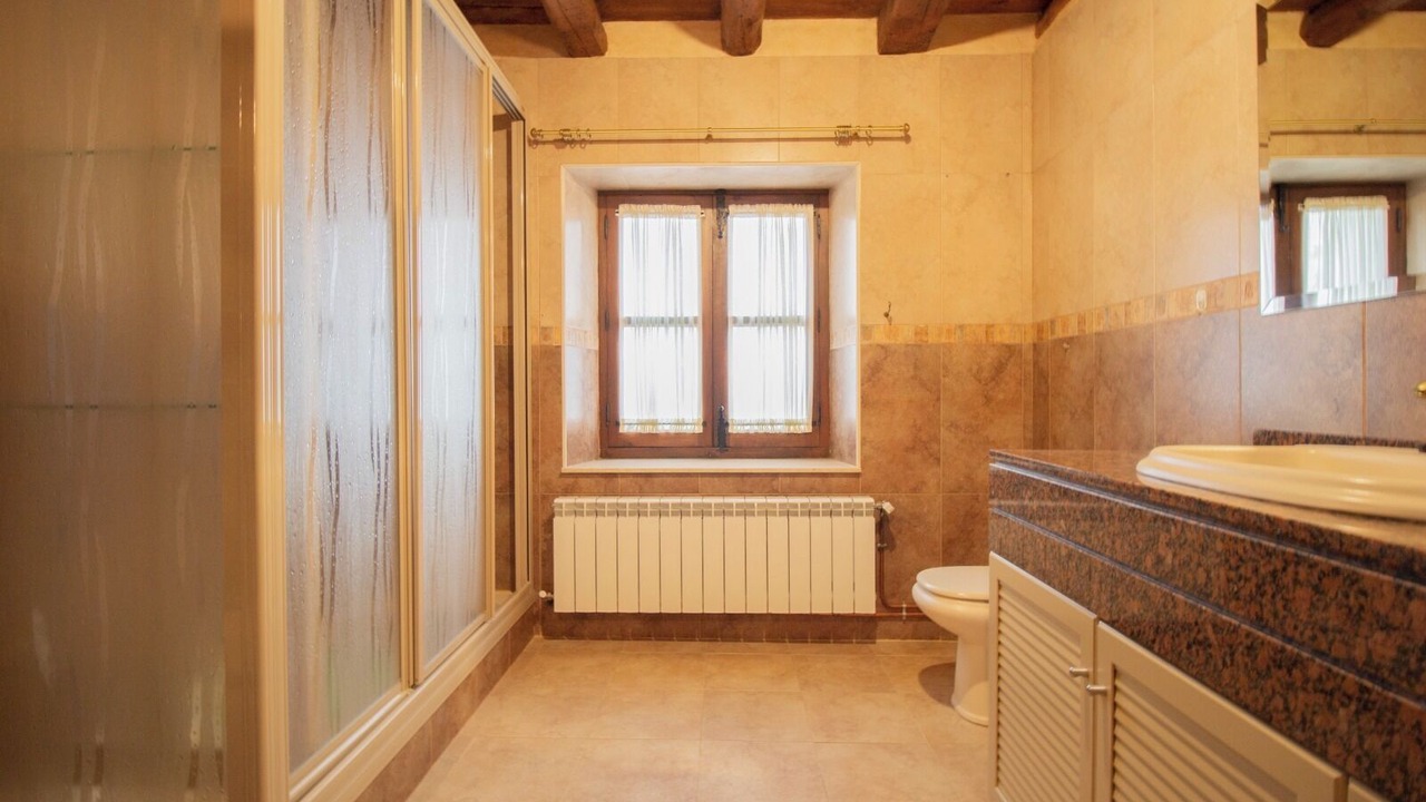 Photo of Bathroom in Cerezo de Abajo