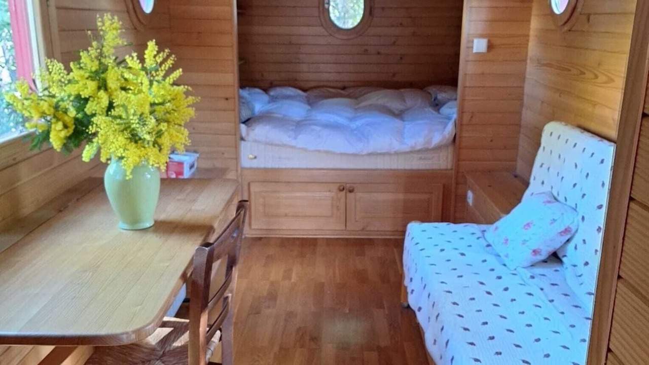 Photo of Bedroom in Lambesc