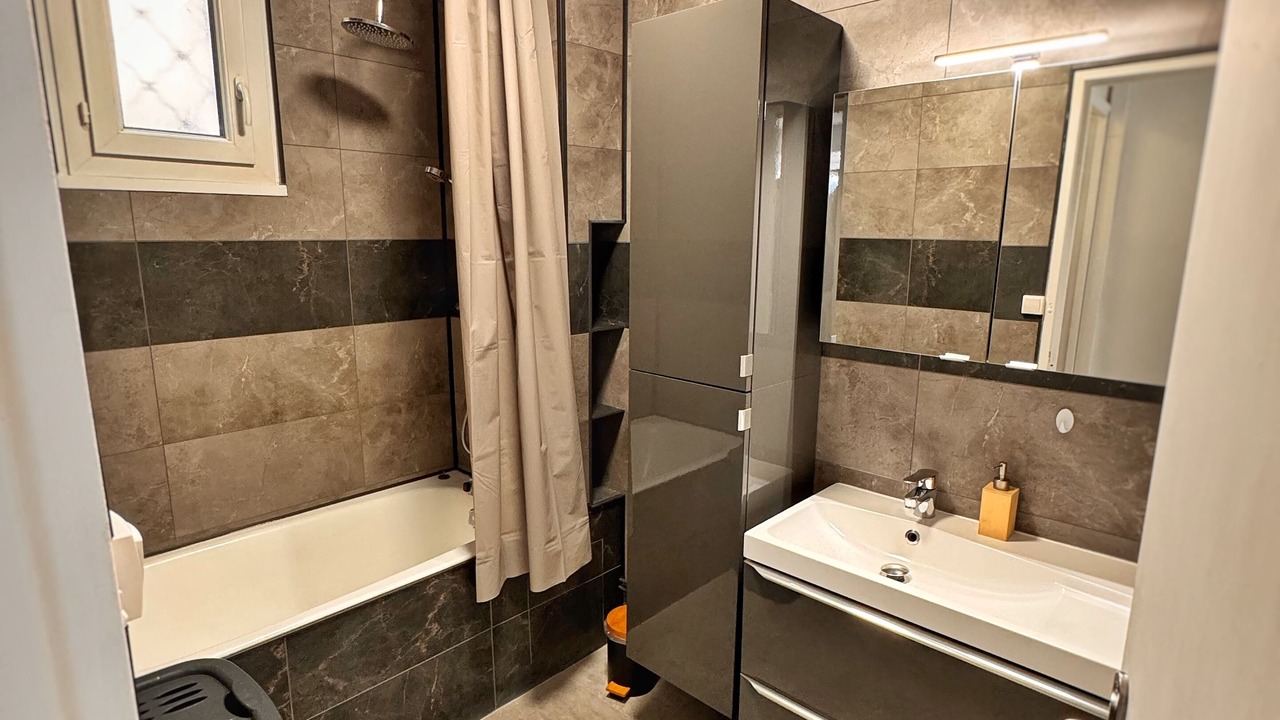 Photo of Bathroom in Saint-Claude