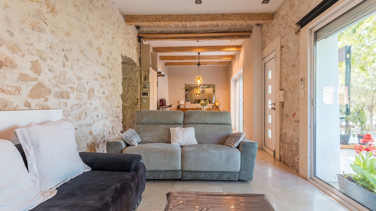 Photo of Livingroom in Grand Sud