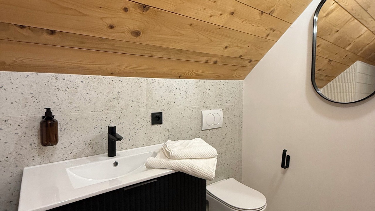 Photo of Bathroom in Lavours