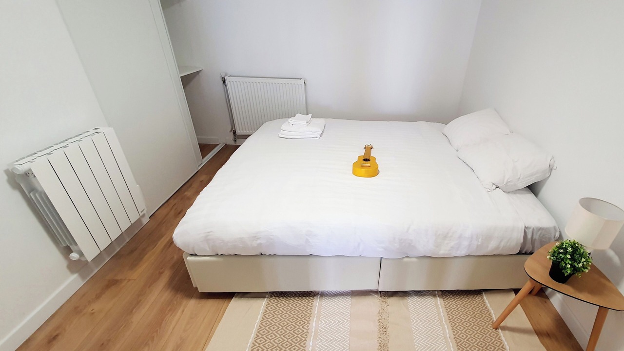 Photo of Bedroom in Saint-Genis-Laval