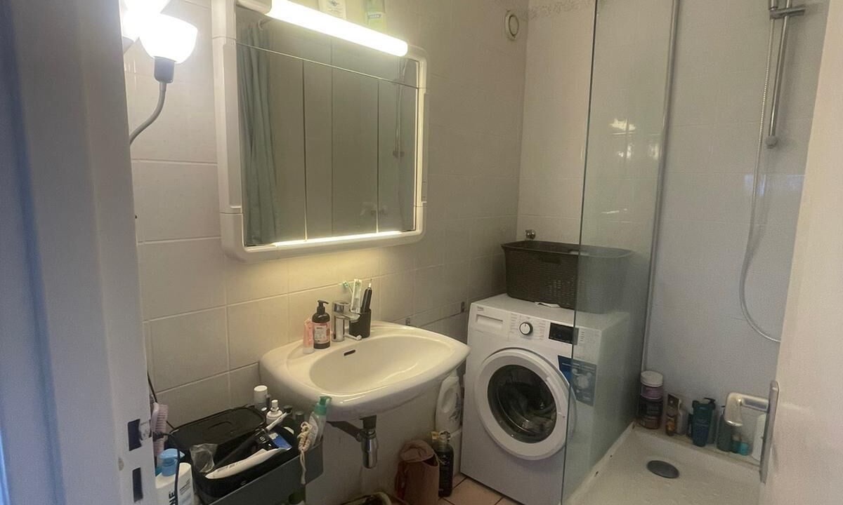 Photo of Bathroom in Ferney-Voltaire