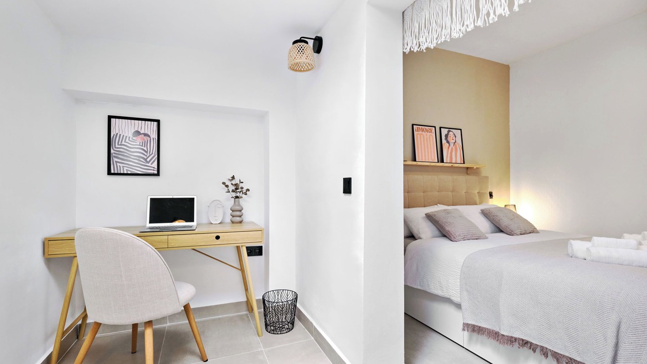 Photo of Bedroom in Los Altos