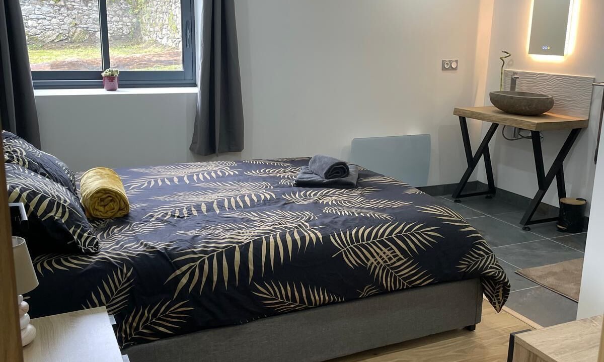 Photo of Bedroom in Campan