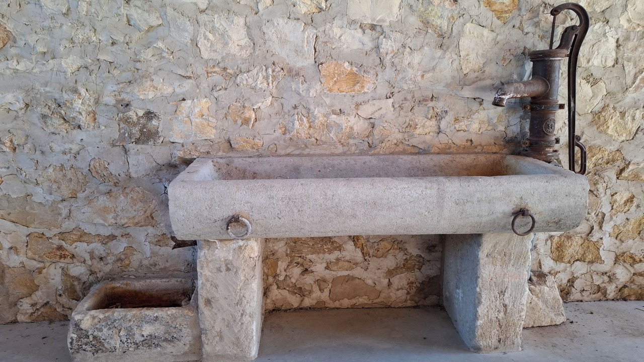 Photo of Others in Beaucaire