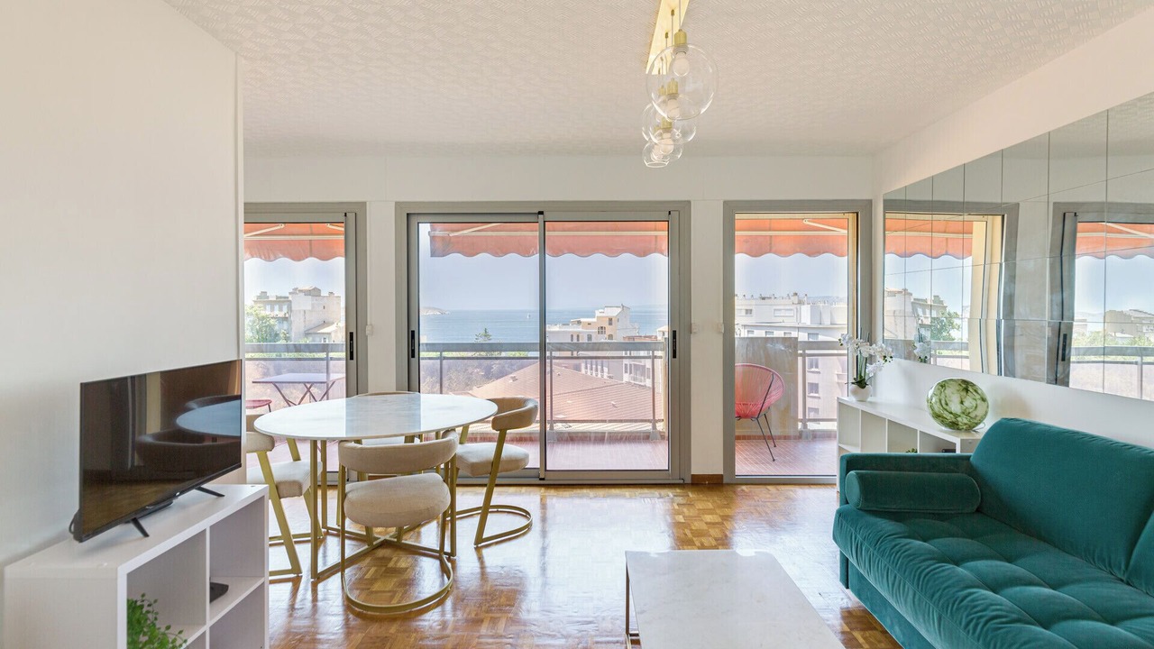 Photo of Livingroom in Endoume