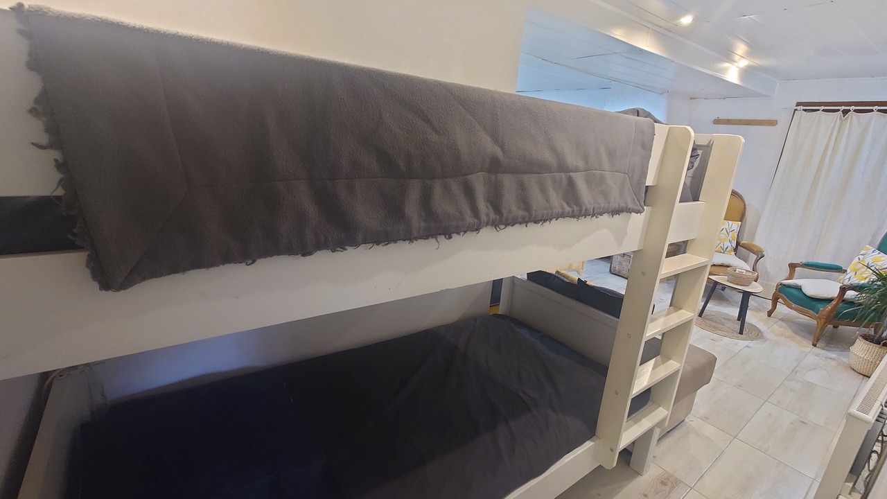 Photo of Bedroom in Campan