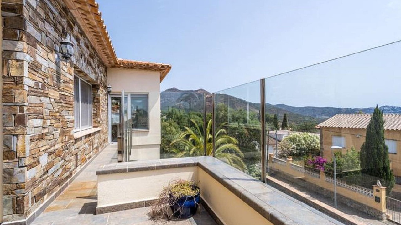 Photo of Patio Balcony in El Mas Fumats