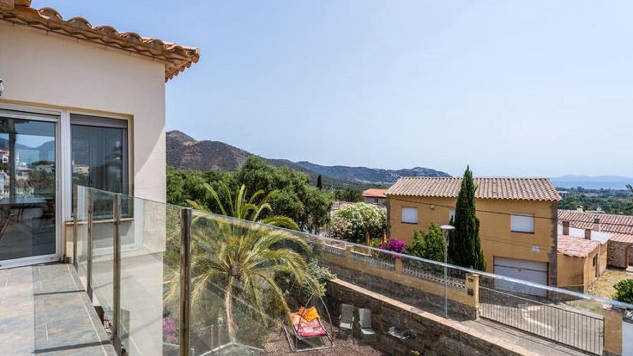 Photo of Patio Balcony in El Mas Fumats