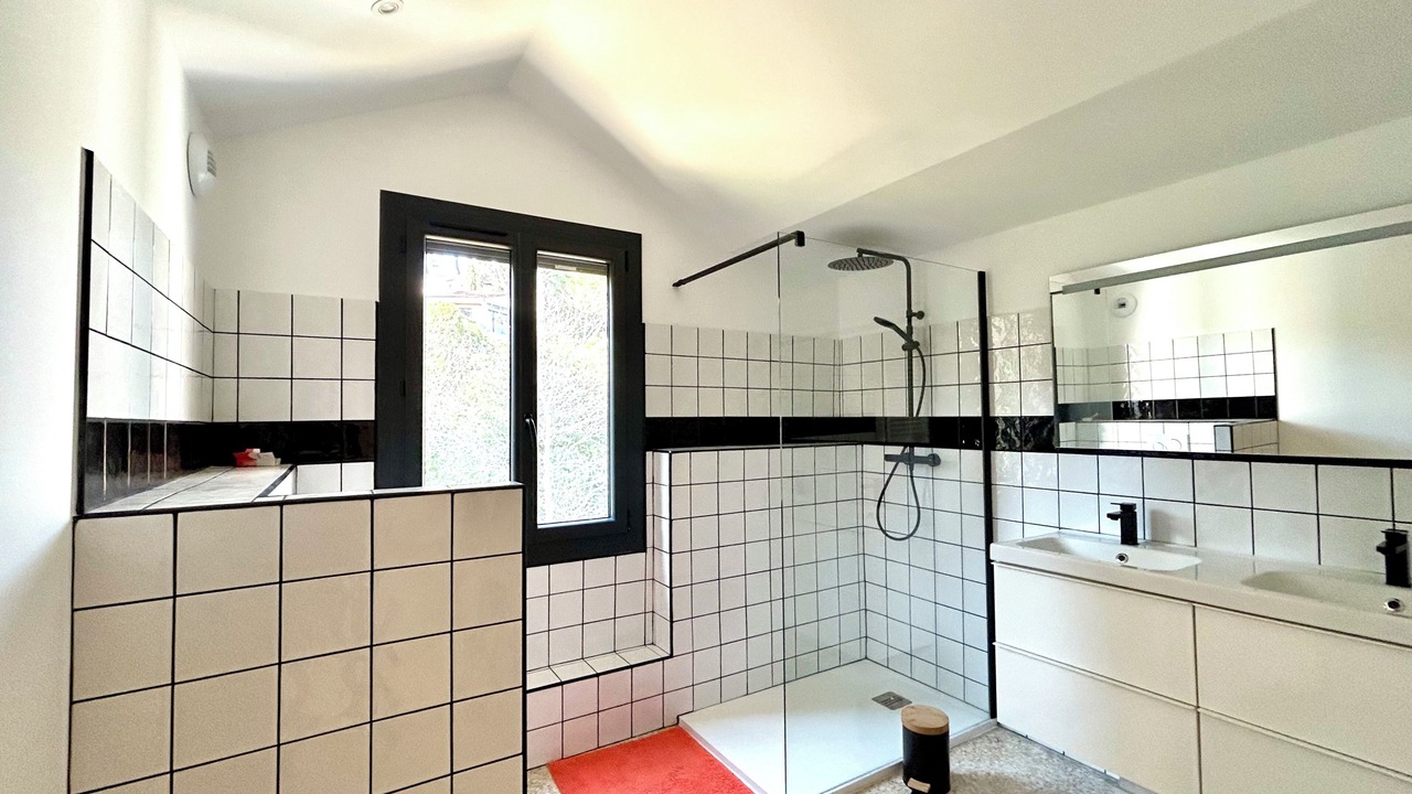 Photo of Bathroom in Villeneuve-les-Avignon