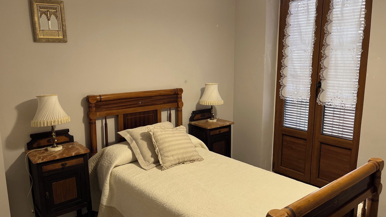 Photo of Bedroom in Biar