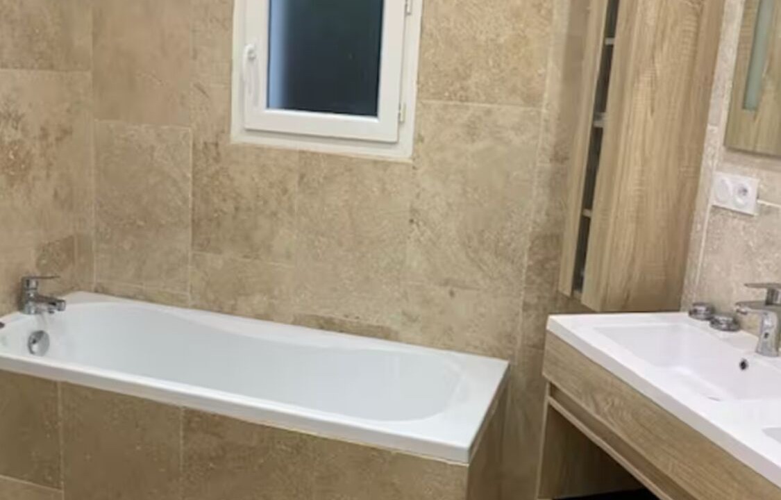 Photo of Bathroom in Castillon-du-Gard