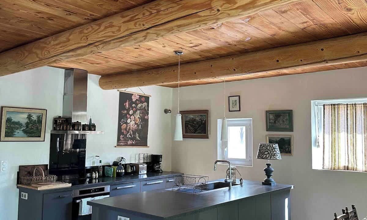 Photo of Kitchen in Paradou