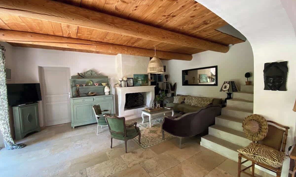 Photo of Livingroom in Paradou
