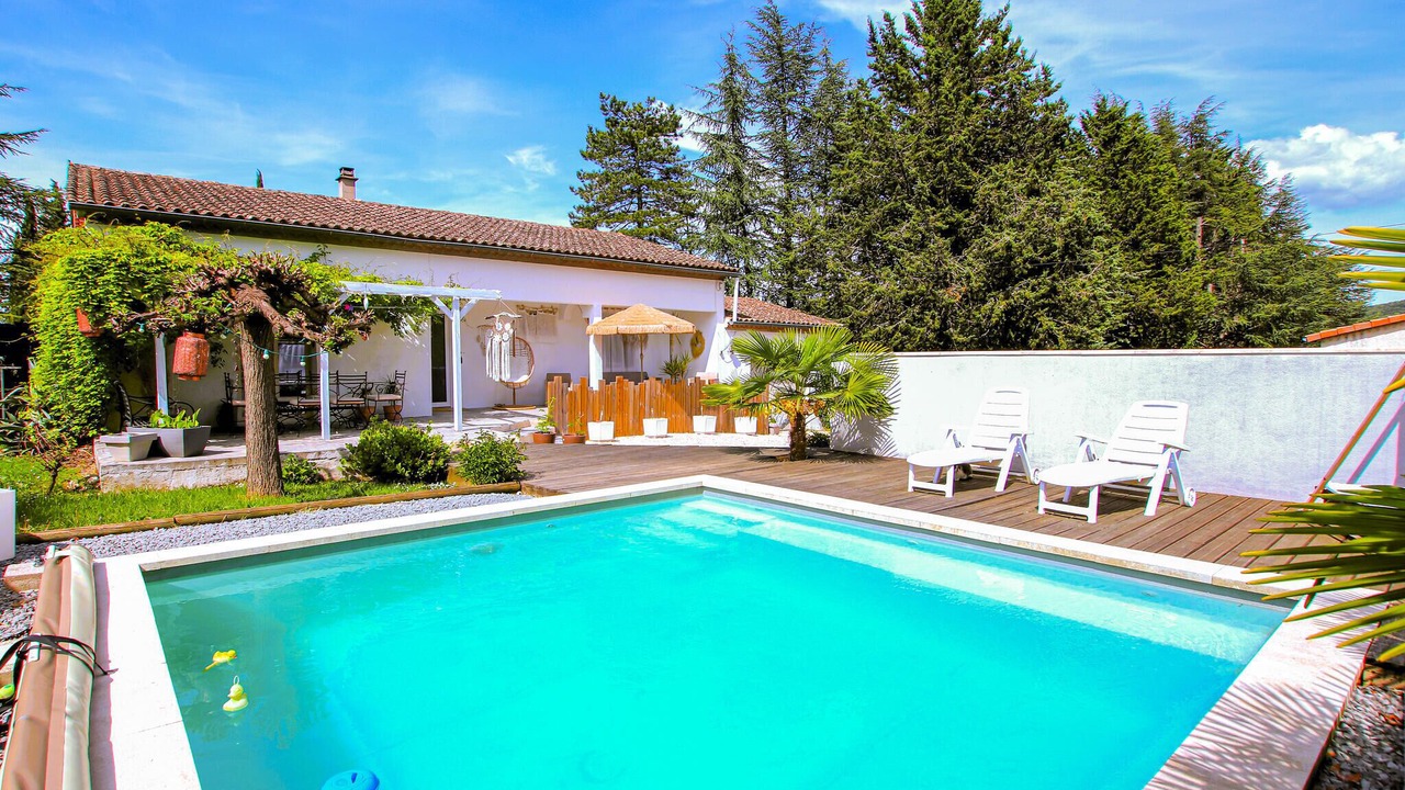 Photo of Outdoor in Grospierres