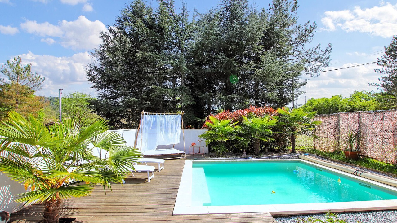 Photo of Outdoor in Grospierres