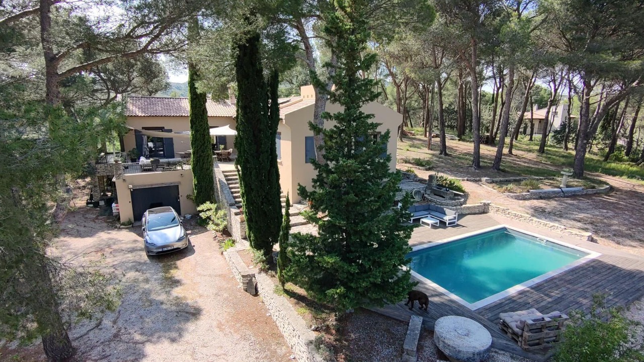 Photo of Outdoor in Eyguieres