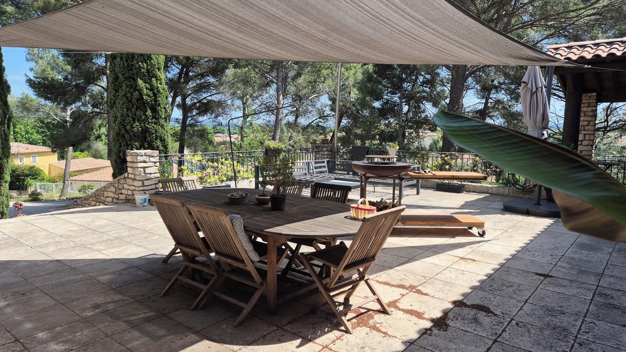 Photo of Outdoor in Eyguieres