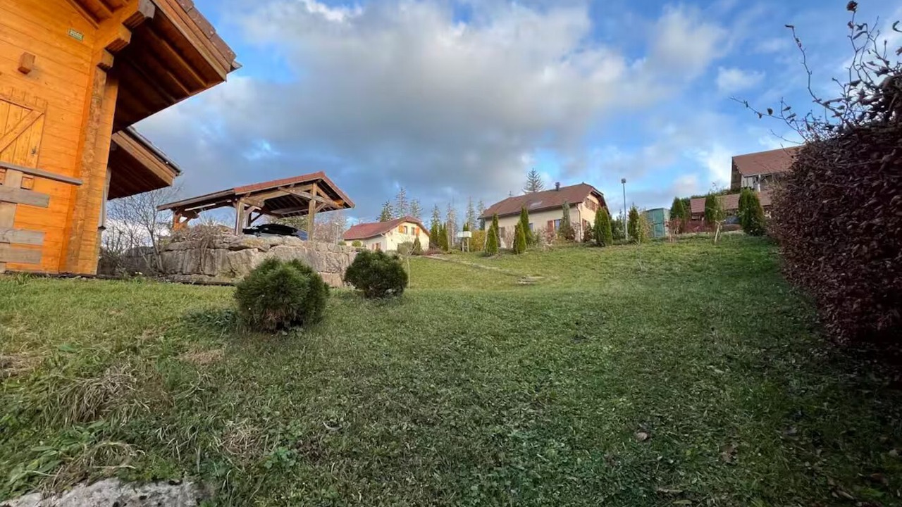 Photo of Outdoor in Premanon