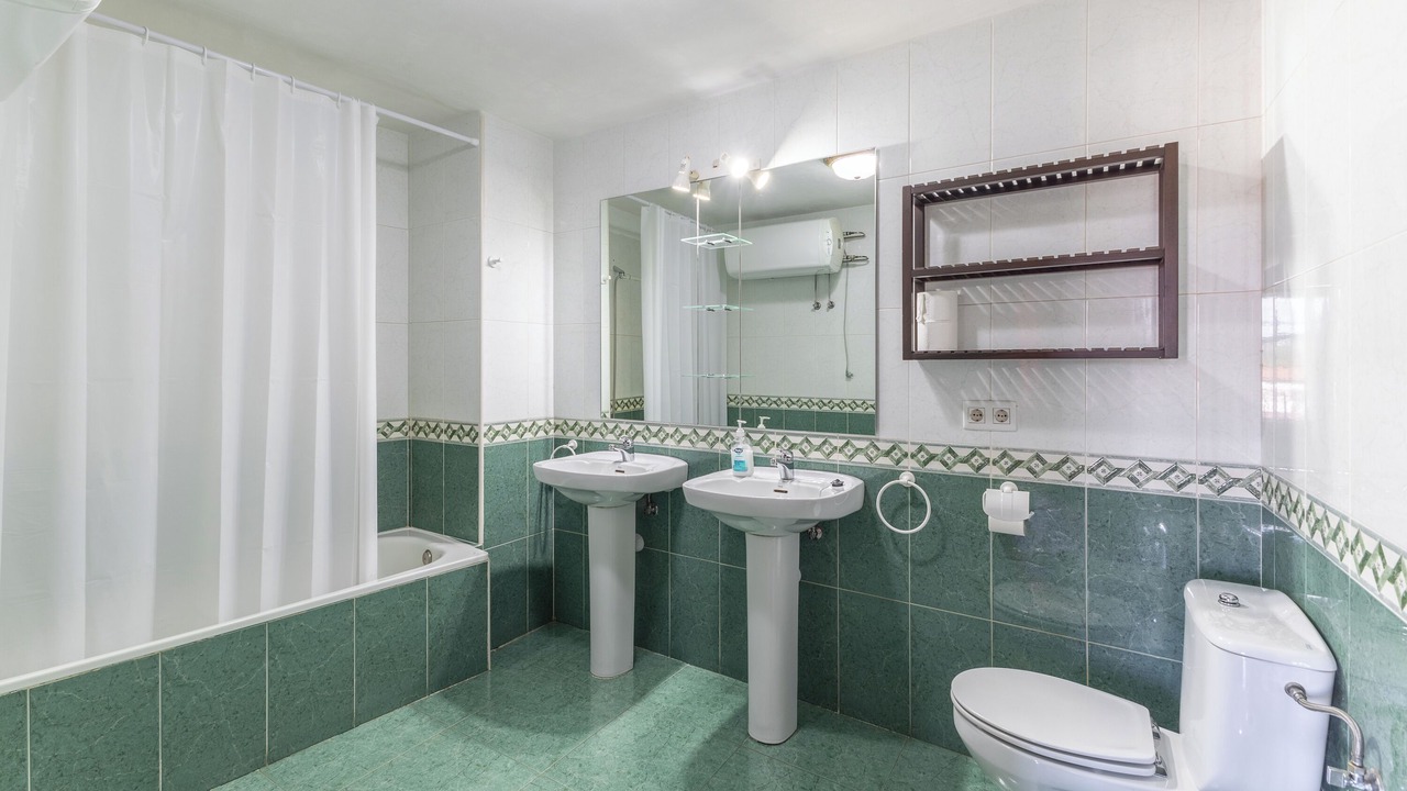 Photo of Bathroom in Navaluenga