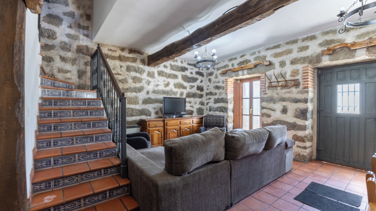 Photo of Livingroom in Navaluenga
