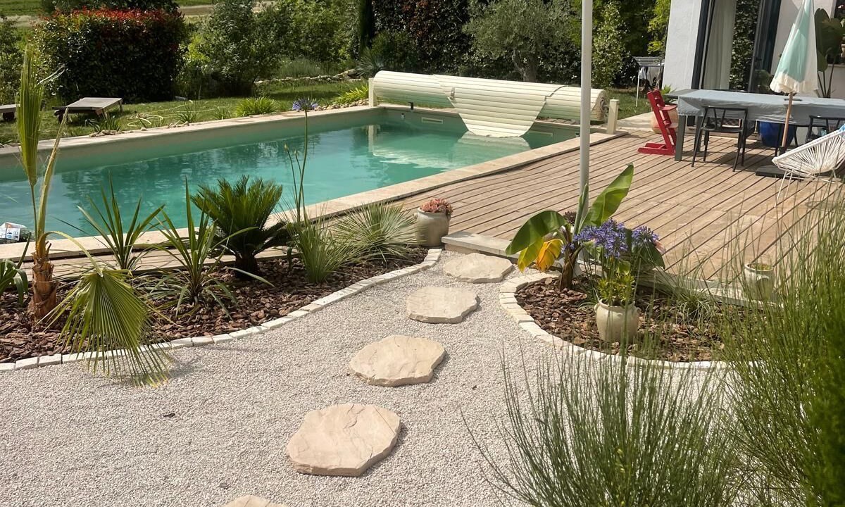 Photo of Outdoor in Rousset