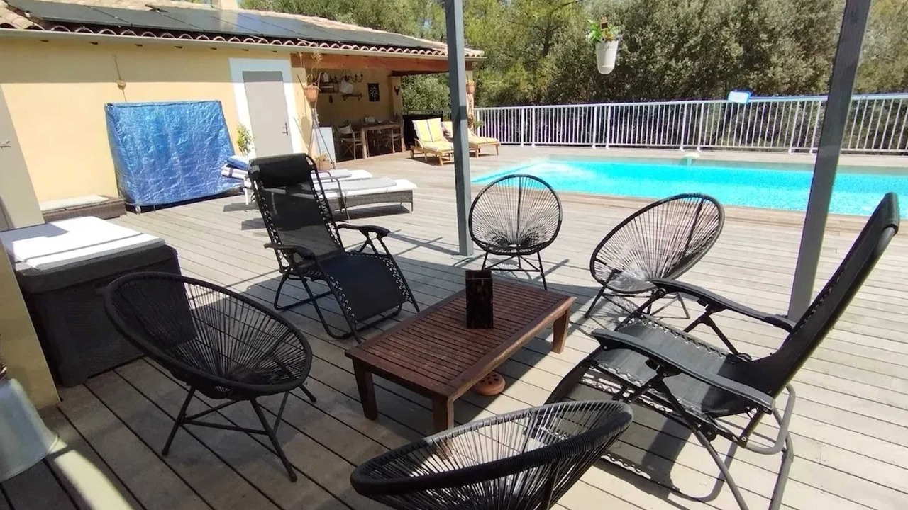 Photo of Outdoor in Collias