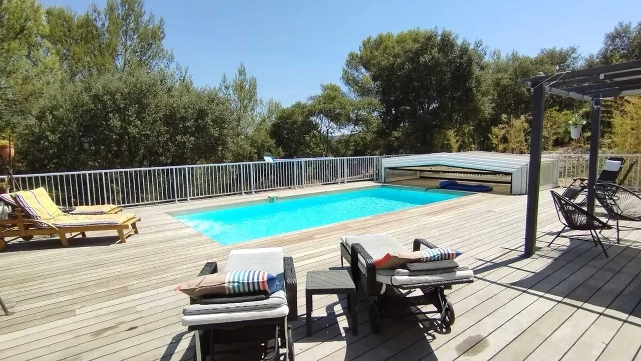 Photo of Outdoor in Collias