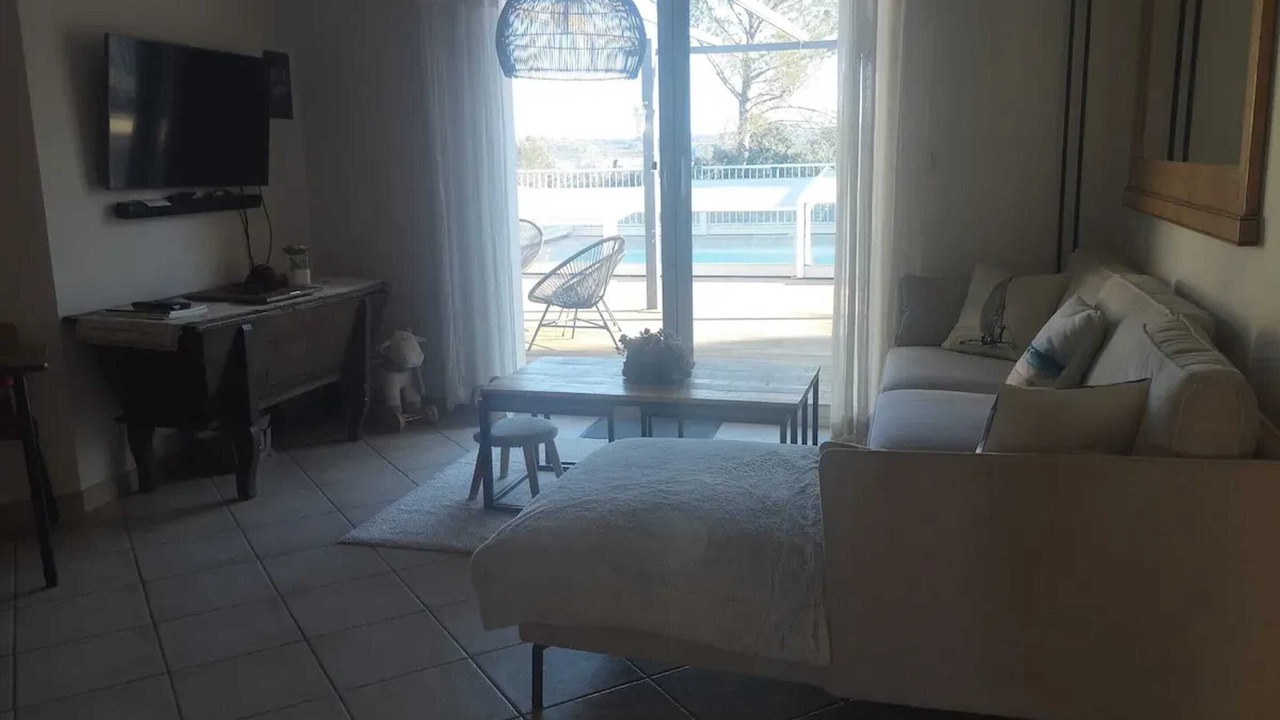 Photo of Livingroom in Collias