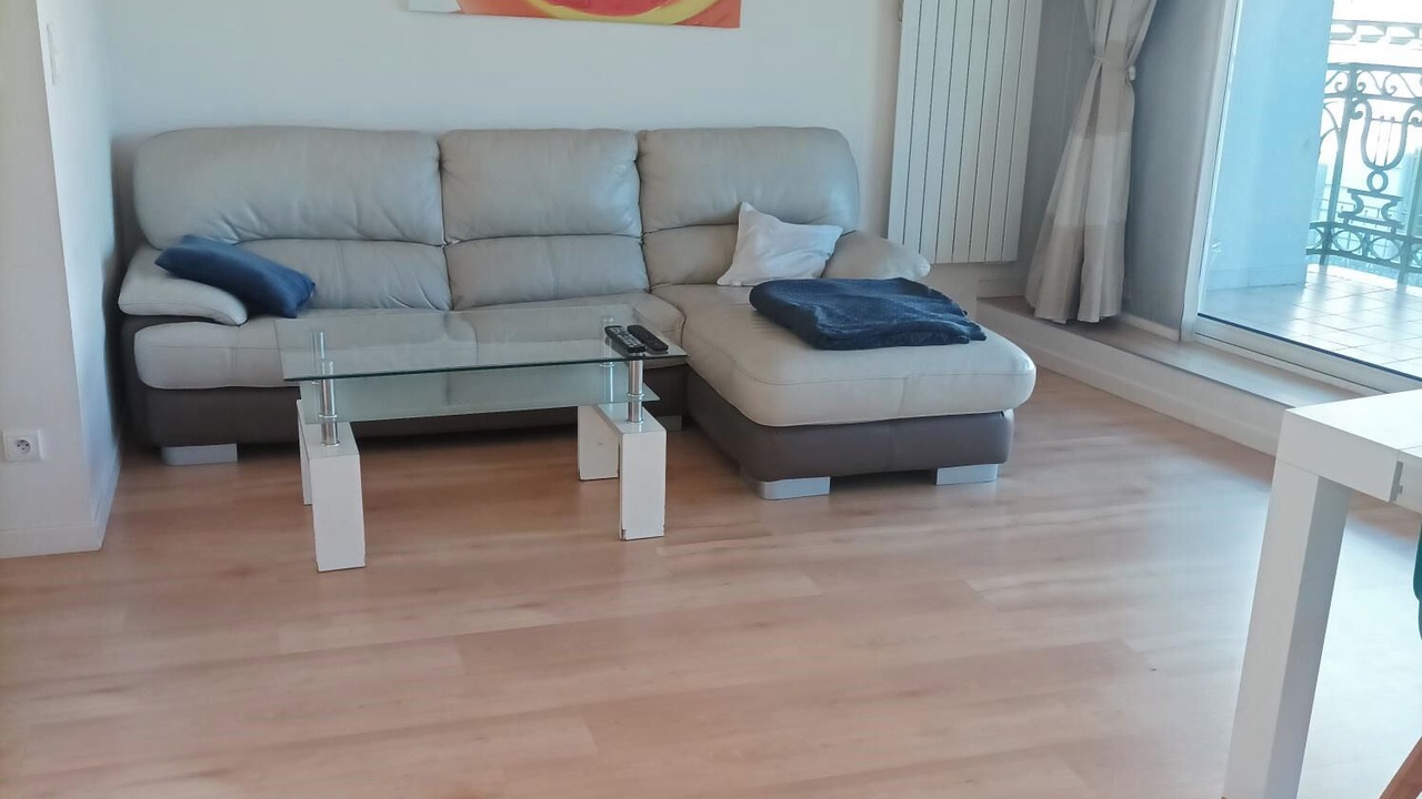 Photo of Livingroom in Oyonnax