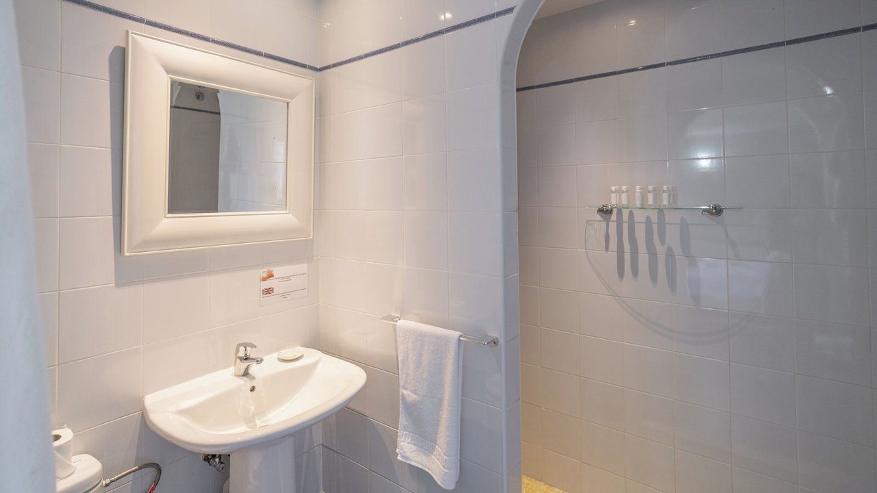Photo of Bathroom in Los Romanes