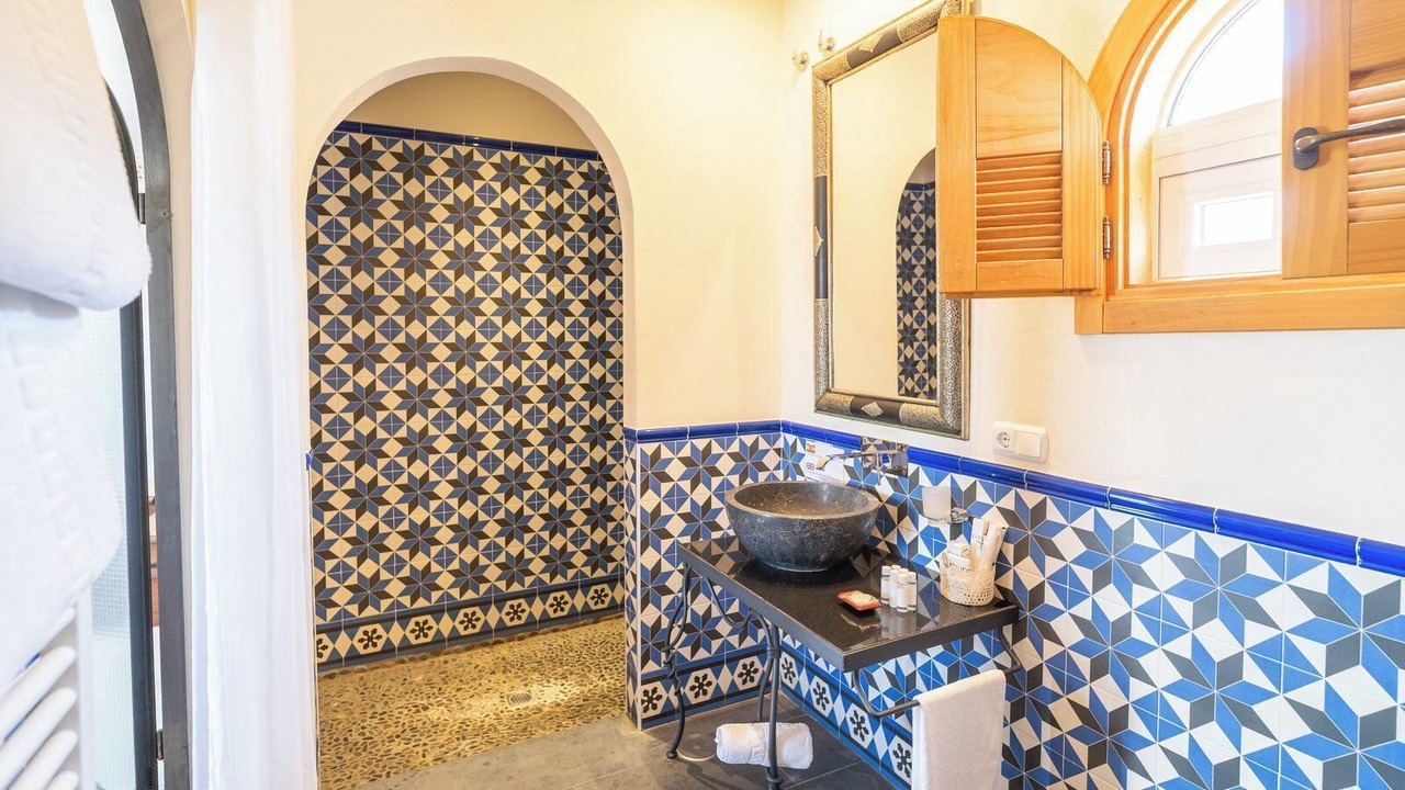 Photo of Bathroom in Los Romanes