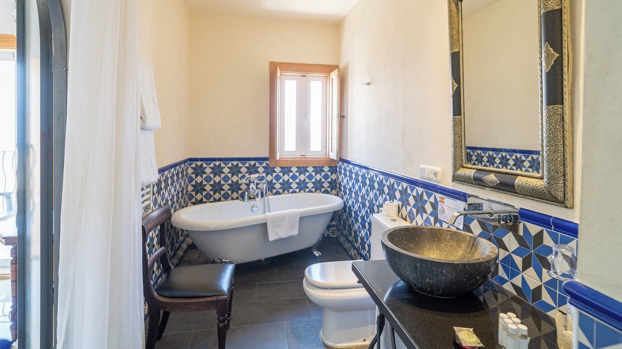 Photo of Bathroom in Los Romanes
