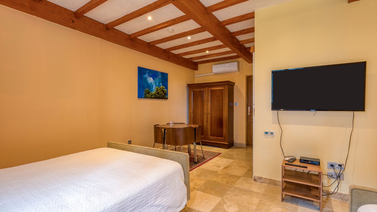 Photo of Bedroom in Arles