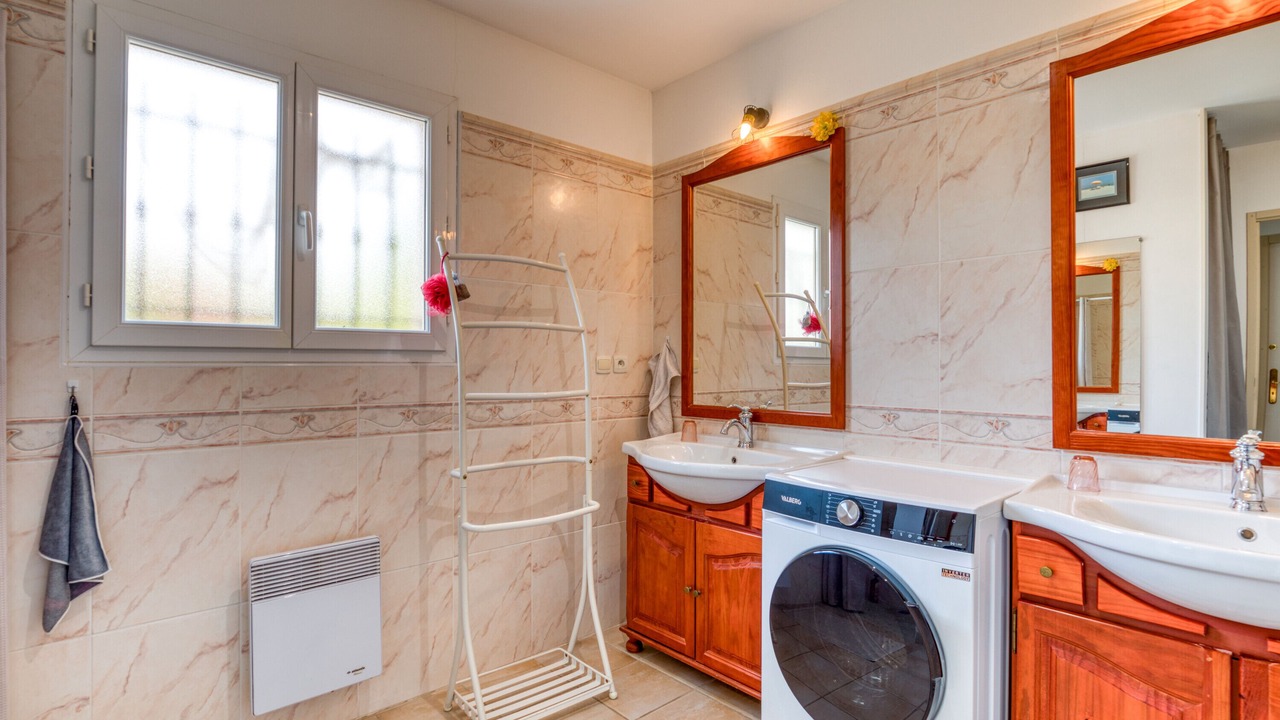 Photo of Bathroom in Bellegarde