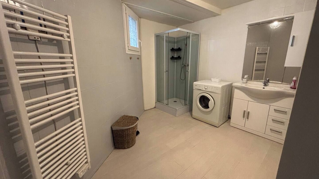 Photo of Bathroom in Sainte-Anastasie