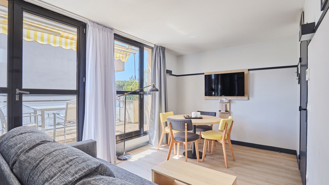 Photo of Livingroom in Couronne Urbaine