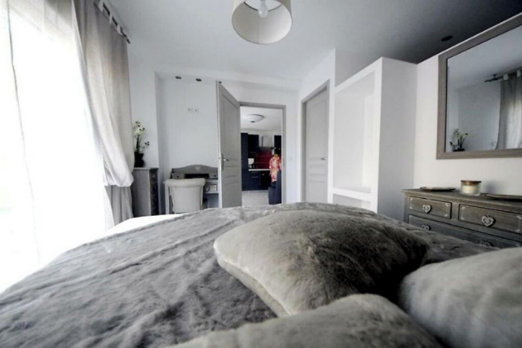Photo of Bedroom in Les 3 Ponts