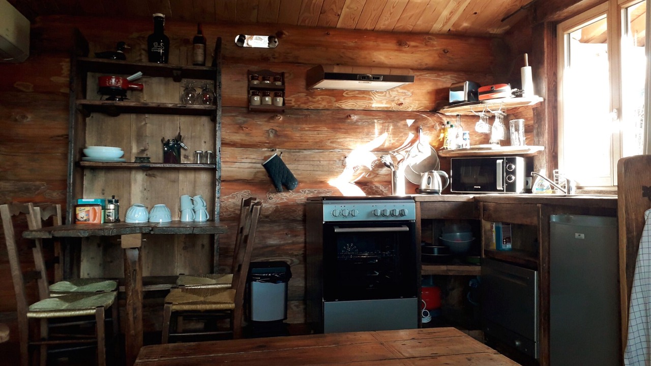 Photo of Kitchen in Collonges-sous-Saleve