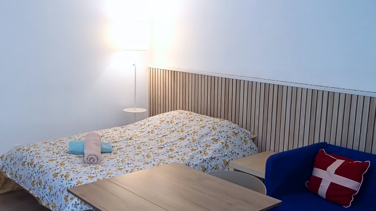 Photo of Bedroom in Lens