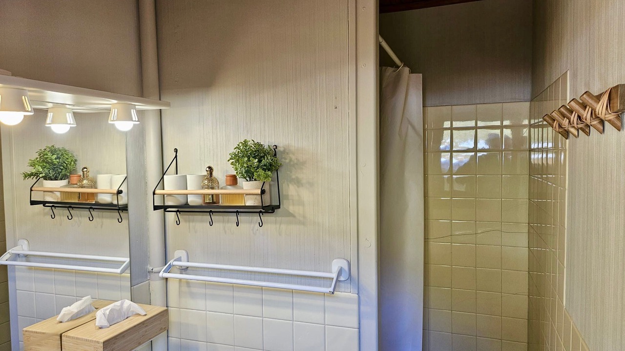 Photo of Bathroom in Les Clefs