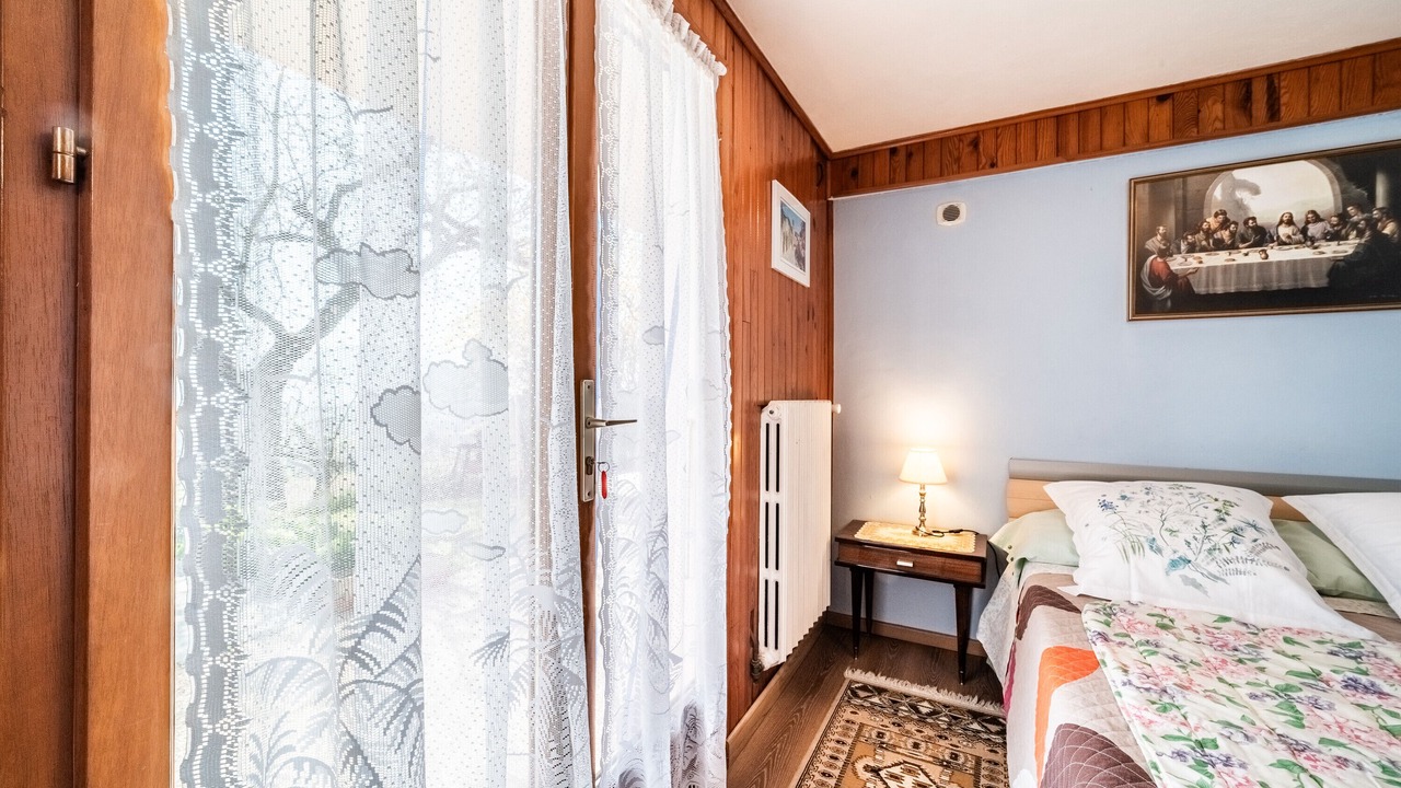 Photo of Bedroom in Reignier-Esery