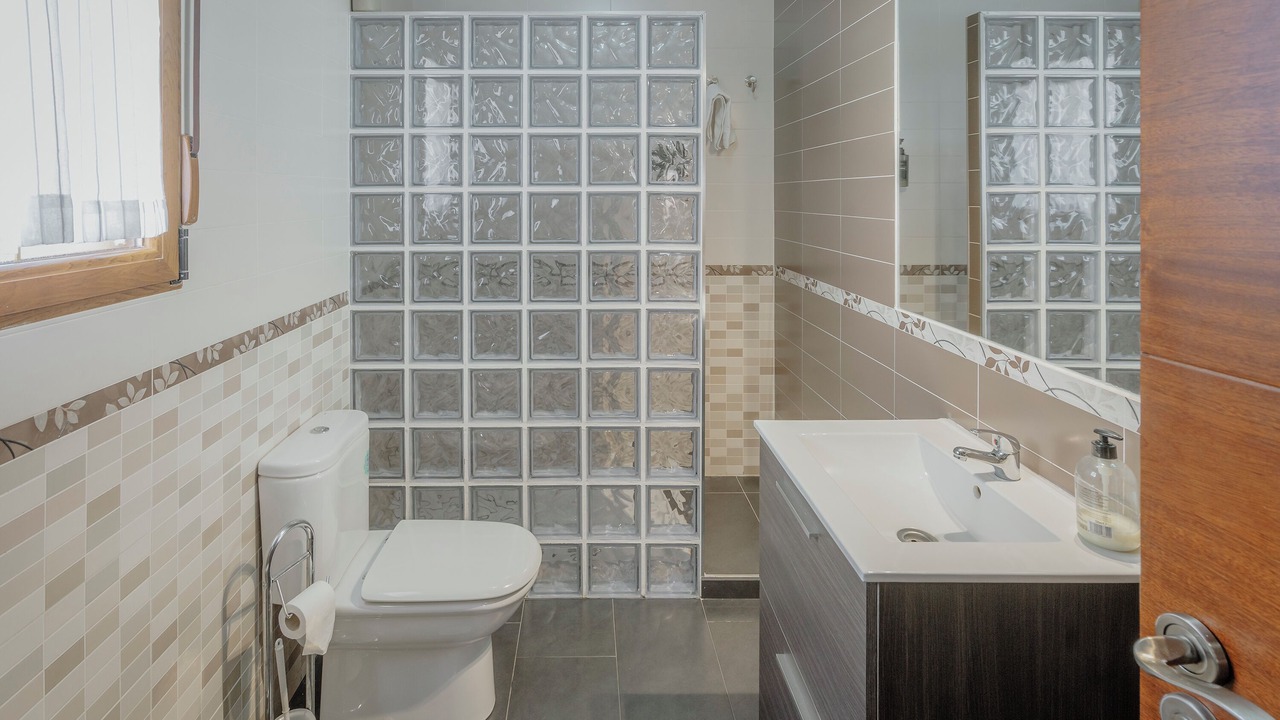 Photo of Bathroom in Coca