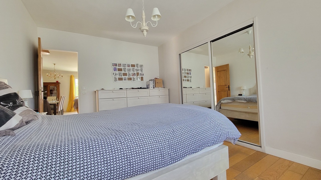 Photo of Bedroom in Apt