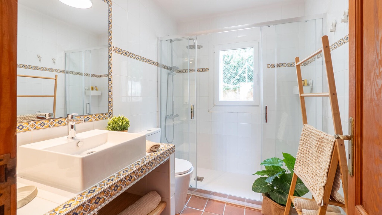 Photo of Bathroom in Alcanada