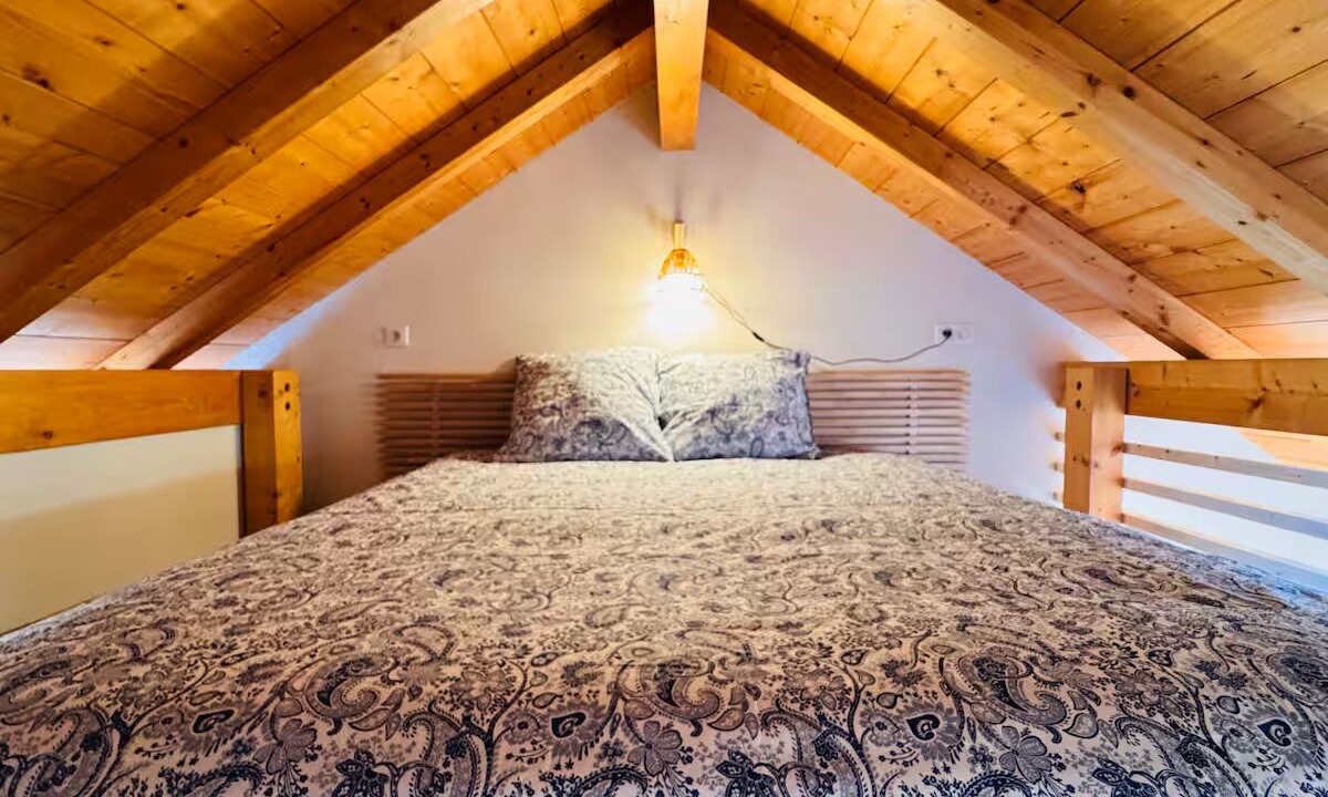 Photo of Bedroom in Saint-Julien-en-Genevois