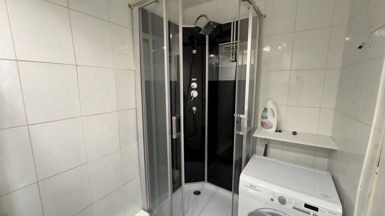 Photo of Bathroom in Ornex