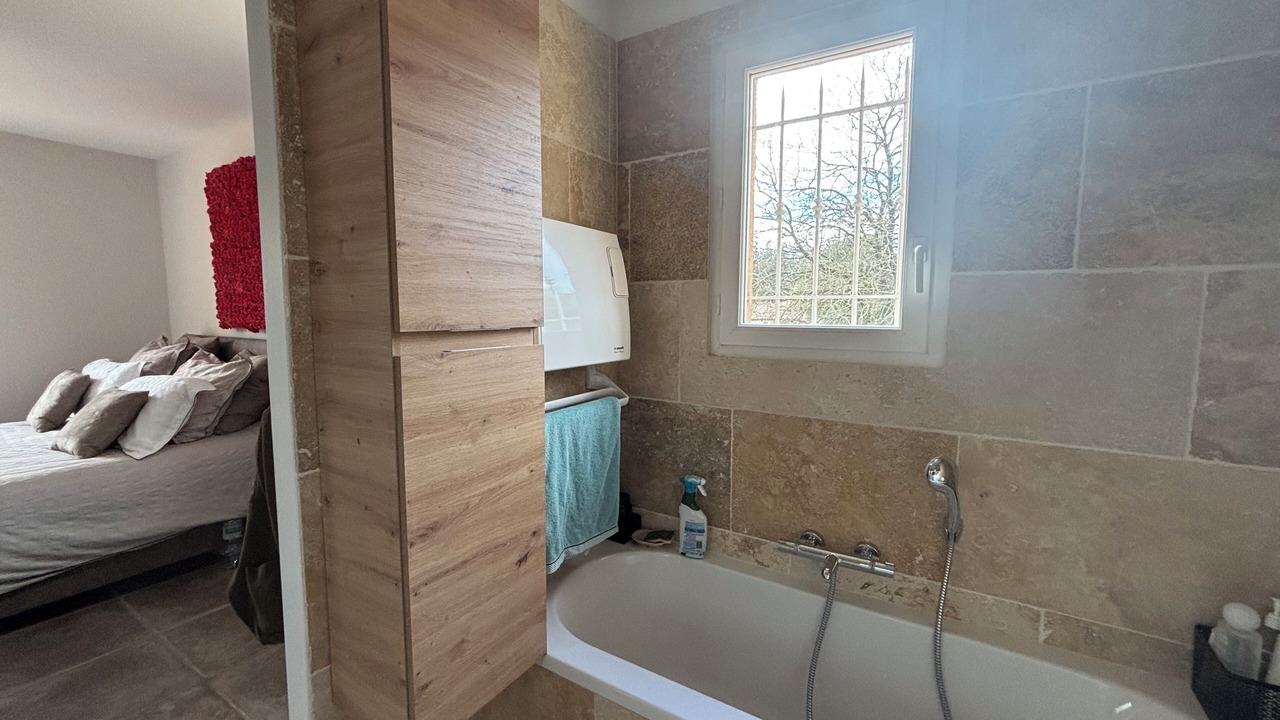 Photo of Bathroom in Saint-Siffret