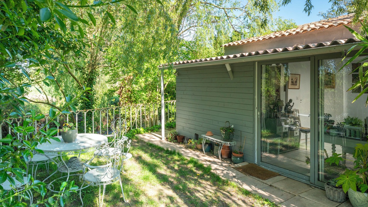 Photo of Outdoor in Chateauneuf-de-Gadagne